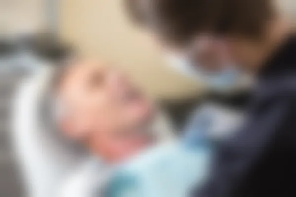 西安雁塔诺贝尔高新口腔门诊部牙齿矫正价目表：原价6800元起，现仅需5800元起，助您轻松展现自信笑容！