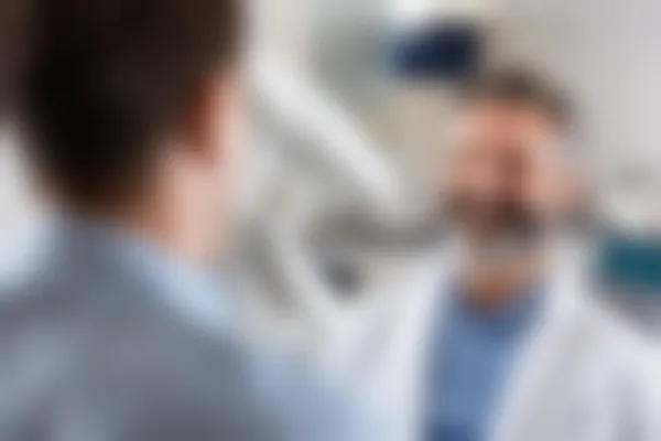 青岛美拓医疗美容门诊部驼峰鼻矫正费用现价仅需4800元起，原价6800元起，优惠活动限时进行，抓住机会，立即预约！