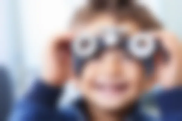 河南省现代医学研究院中医院七星整形美容中心冰点脱毛价格表：原价1680元起，现优惠仅需1280元起，促销从速！