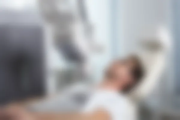 襄阳伊莱美医疗美容医院深V动感无痕美胸，原价16800元起，现限时优惠仅需13800元起，优异机会不容错过！