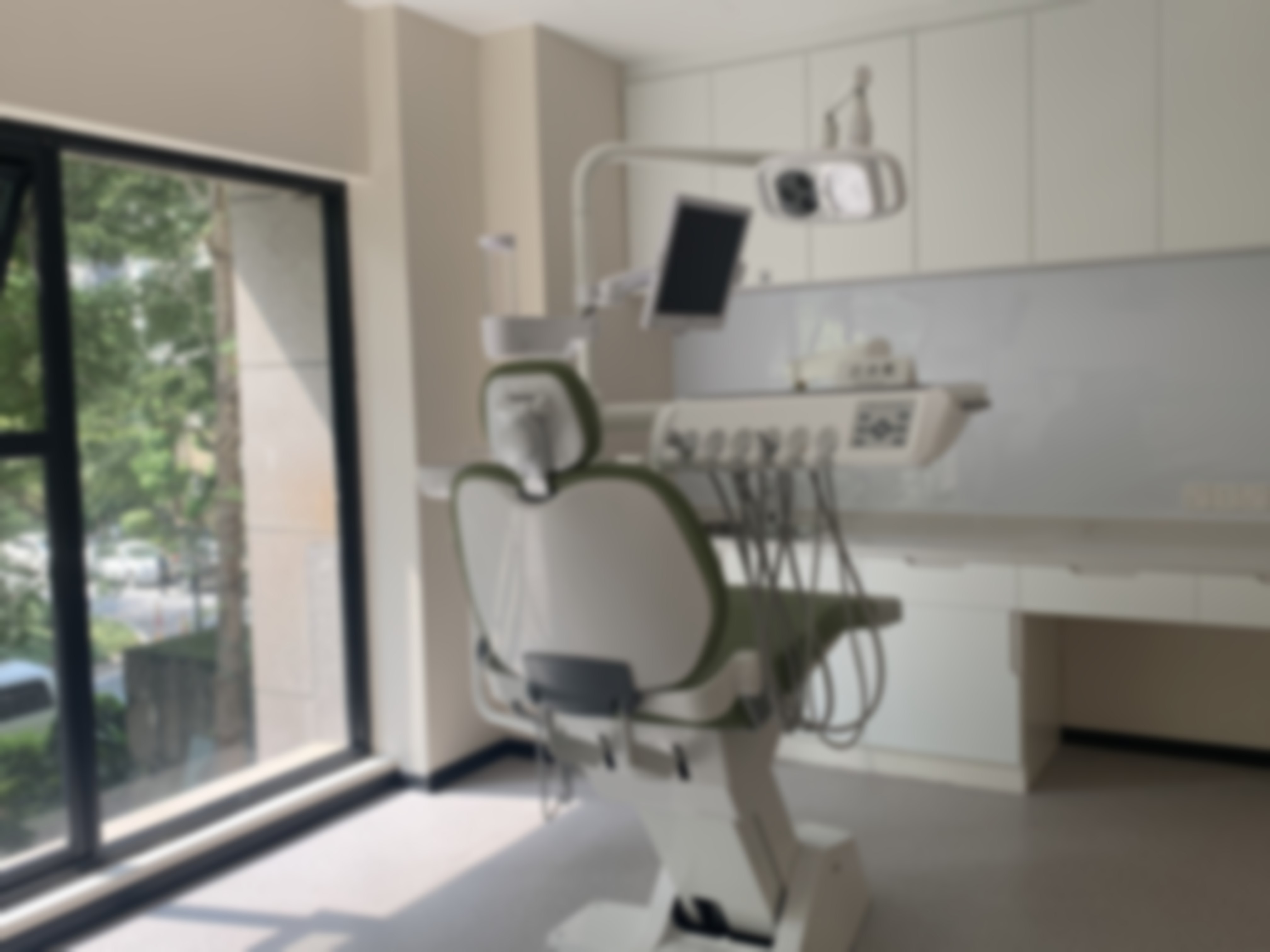 杭州杭里口腔门诊部医生团队介绍