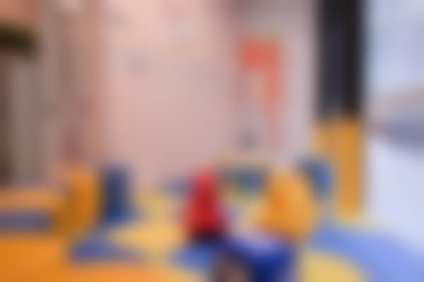 {西安高新兔博士阳光口腔门诊部