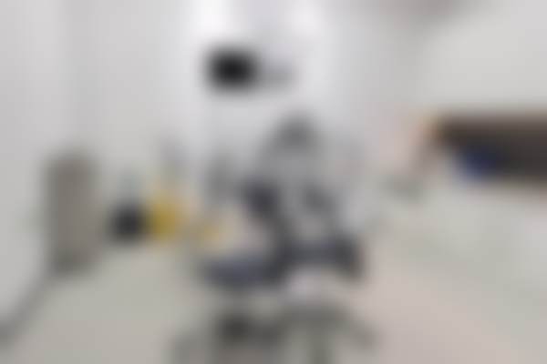 新疆胡杨河牙洁士口腔门诊部医生团队介绍