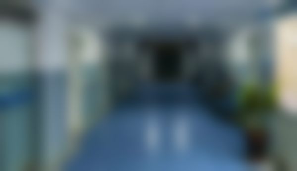 商丘尖峰眼科医院地理位置便于到院。