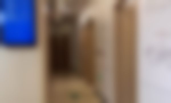 上海铭依眼科医院上海铭依眼科门诊部走廊