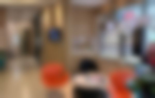 上海铭依眼科医院门诊营业时间。