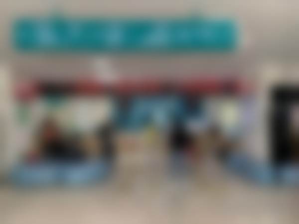 广州中 医 药大学深圳医院眼科医生团队经验稳定。