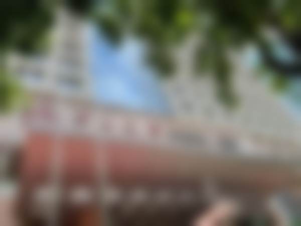中山大学附属第一医院眼科地理位置便于到院。