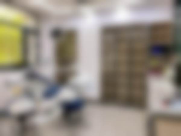 优惠活动详情:原价9800元种植牙优惠价6800元,矫正项目立减2000元