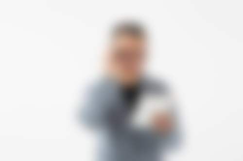 新疆维吾尔自治区人民医院眼科门诊营业时间。