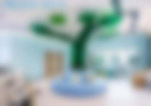 深圳美视美景深湾眼科诊所医生团队经验稳定。
