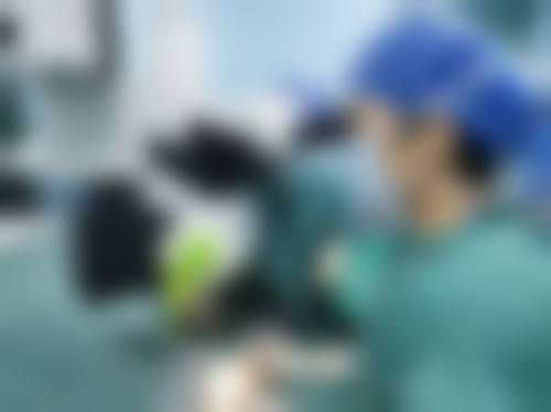 阿克苏美尼康眼科医院医生团队经验稳定。